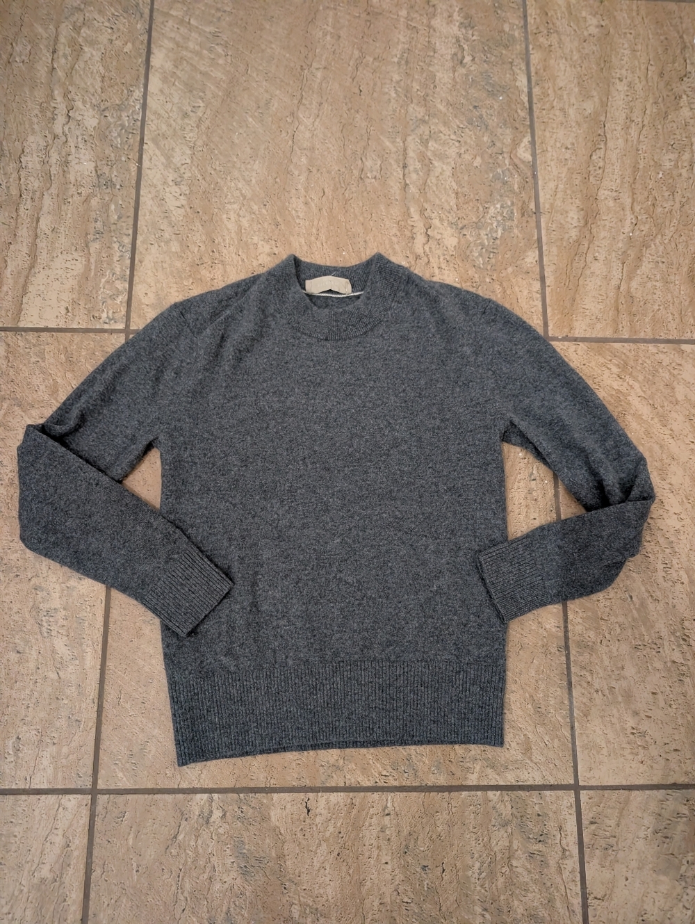 Gray Everlane Cashmere Sweater Small